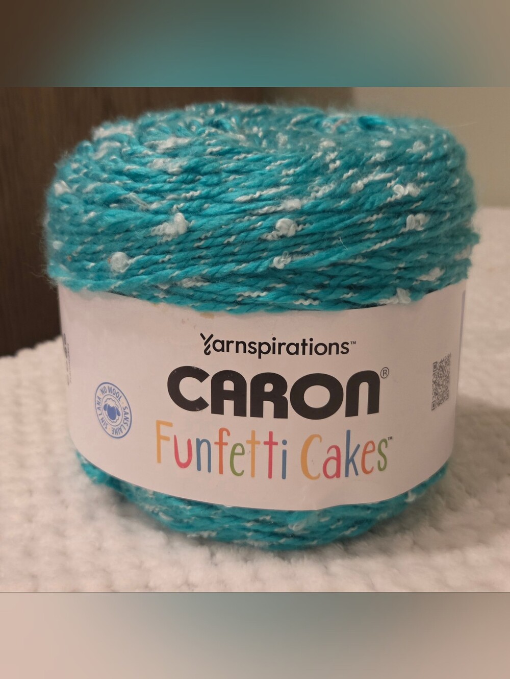 CARON FUNFETTICAKES YARN AQUA 8.3 OZ